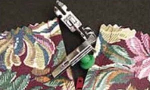 JANOME Reißverschlußfuß verstellbar